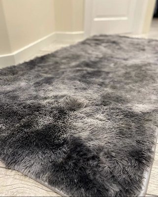 Графітовий хутряний ворсистий килимок Травичка 200х90 | Приліжковий килимок з довгим ворсом
